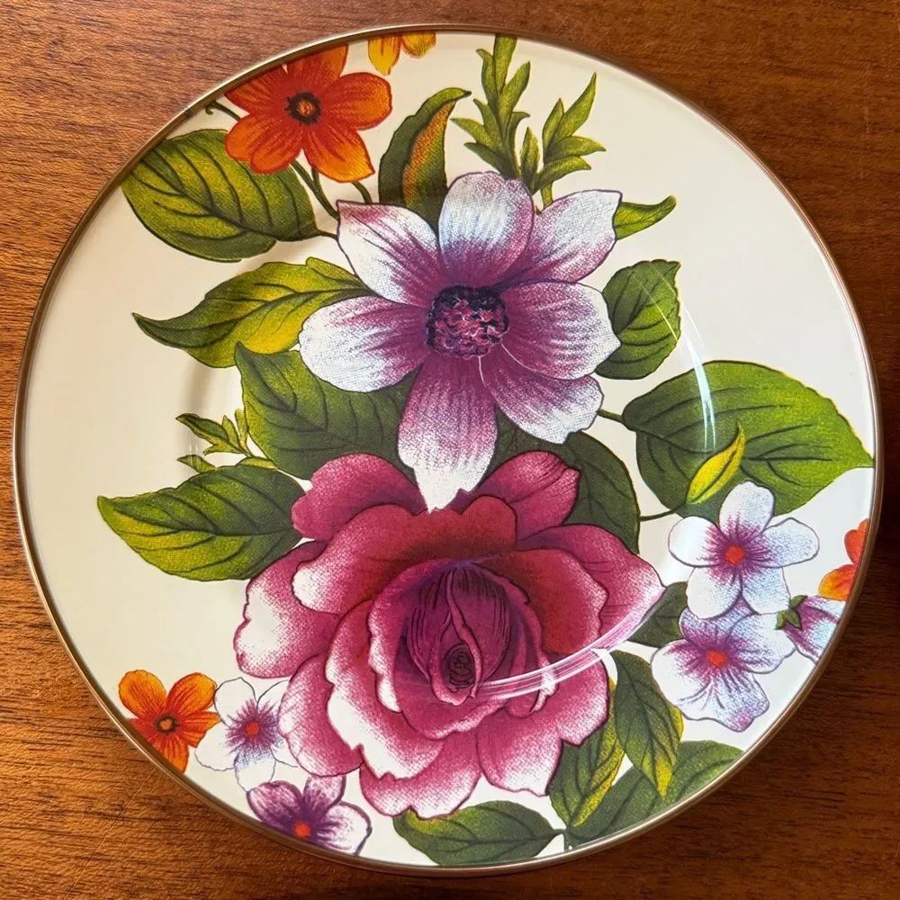 NWOT 4 MacKenzie-Childs Flower Market Abundant Floral Plate Set White Pink Green